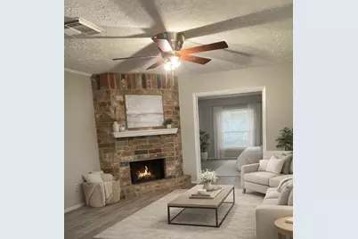 3918 Laura Leigh Drive, Friendswood, TX 77546 - Photo 3