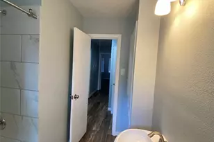 5110 W 43rd St, Houston, TX 77092 - Photo 9