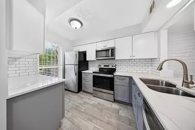 1715 Moritz Drive #15, Houston, TX 77055 - Photo 1