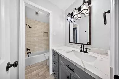 1715 Moritz Drive #15, Houston, TX 77055 - Photo 11