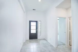 8726 Fairbrook Dr, Missouri City, TX 77459 - Photo 3