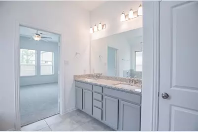 8726 Fairbrook Drive, Missouri City, TX 77459 - Photo 17