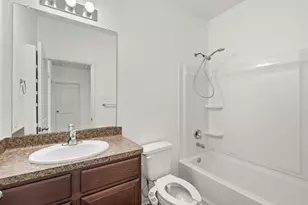 718 Crystal Lakes Dr, Brookshire, TX 77423 - Photo 17