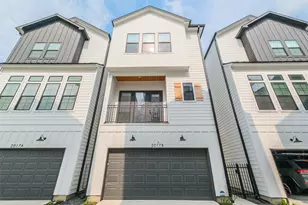 2017 Lou Ellen Ln, Houston, TX 77018 - Photo 1