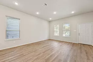 10178 Barberry St, Willis, TX 77318 - Photo 7