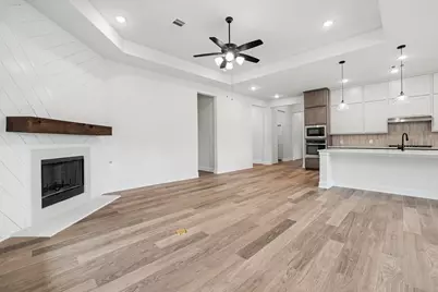 13608 Armstrong, Conroe, TX 77303 - Photo 5