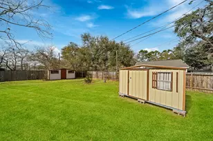 10042 Lazy Oaks St, Houston, TX 77080 - Photo 33