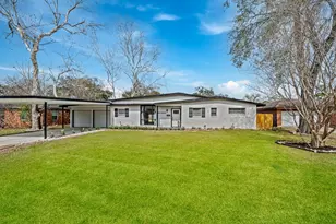 10042 Lazy Oaks St, Houston, TX 77080 - Photo 1