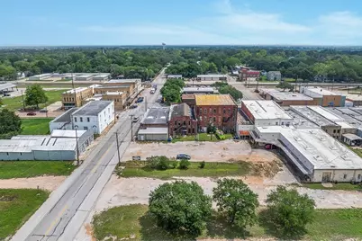 107 E Main Street, Eagle Lake, TX 77434 - Photo 23