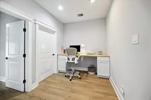 6496 T C Jester Blvd, Houston, TX 77091 - Photo 9