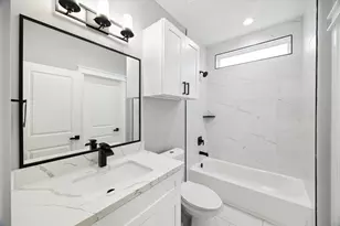 6496 T C Jester Blvd, Houston, TX 77091 - Photo 13