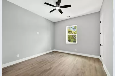 4517 Larch Lane, Bellaire, TX 77401 - Photo 43