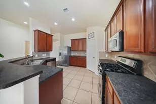 5015 Bridgecrossing Ct, Spring, TX 77379 - Photo 7