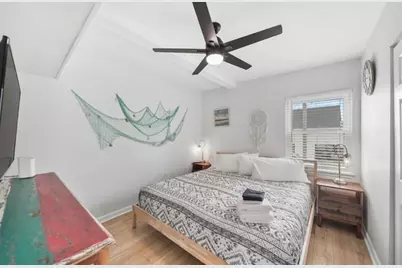 512 Texas Street, Surfside Beach, TX 77541 - Photo 15