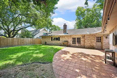 13822 Saint Marys Lane, Houston, TX 77079 - Photo 19