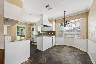 13822 Saint Marys Lane, Houston, TX 77079 - Photo 9