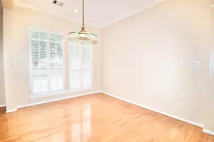 514 Avery Dr, Sugar Land, TX 77479 - Photo 9