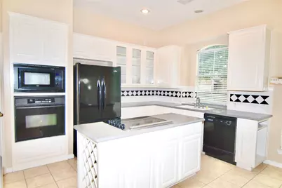 514 Avery Drive, Sugar Land, TX 77479 - Photo 7