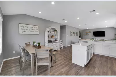 4731 Tindarey Glen Lane, Baytown, TX 77521 - Photo 17