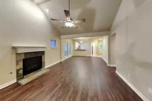 504 Forest Glen St, Conroe, TX 77316 - Photo 5