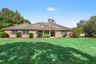 11297 Majestic Dr, Montgomery, TX 77316 - Photo 1
