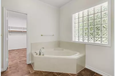 11297 Majestic Drive, Montgomery, TX 77316 - Photo 13