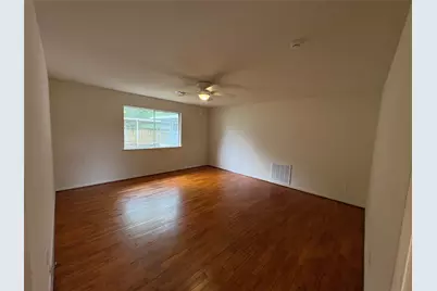 223 Belmont Street, Tomball, TX 77375 - Photo 5