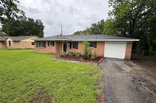 223 Belmont St, Tomball, TX 77375 - Photo 1