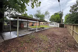 223 Belmont St, Tomball, TX 77375 - Photo 11