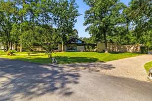 146 Billandrea Ln, Panorama Village, TX 77304 - Photo 33