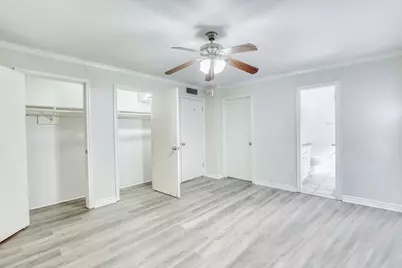 2201 Fountain View Drive #J 15, Houston, TX 77057 - Photo 15