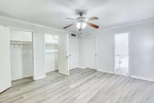 2201 Fountain View Dr, Houston, TX 77057 - Photo 15