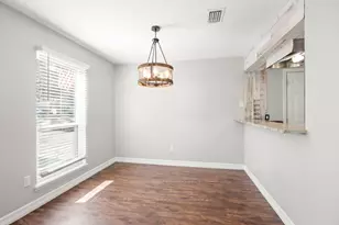 35 N Wavy Oak Cir, The Woodlands, TX 77381 - Photo 5