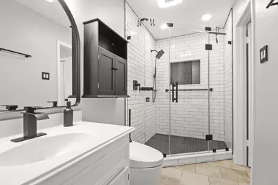 35 N Wavy Oak Circle, The Woodlands, TX 77381 - Photo 13