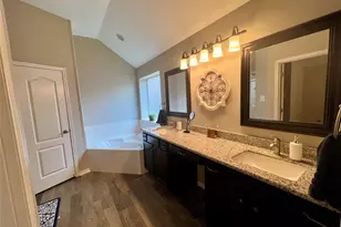 9219 Barnsford Ln, Tomball, TX 77375 - Photo 9