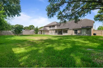 705 Briarmeadow Avenue, Friendswood, TX 77546 - Photo 43