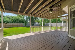 705 Briarmeadow Ave, Friendswood, TX 77546 - Photo 39