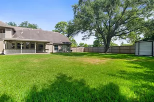 705 Briarmeadow Ave, Friendswood, TX 77546 - Photo 43