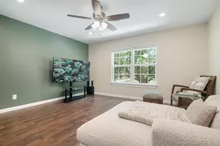 705 Briarmeadow Ave, Friendswood, TX 77546 - Photo 33