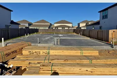 9534 Shady Trail Drive, Conroe, TX 77303 - Photo 5