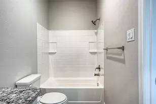 9595 Darkwood St, Willis, TX 77318 - Photo 5