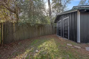 105 N Woodsway St E, Conroe, TX 77301 - Photo 41