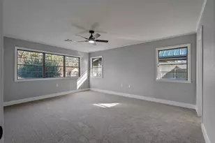 105 N Woodsway St E, Conroe, TX 77301 - Photo 25