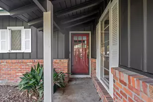 105 N Woodsway St E, Conroe, TX 77301 - Photo 9