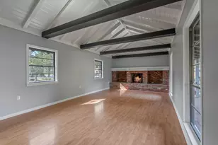 105 N Woodsway St E, Conroe, TX 77301 - Photo 13