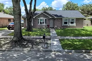 12418 Plumbrook Dr, Houston, TX 77099 - Photo 1