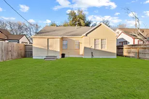 213 12th Ave N, Texas City, TX 77590 - Photo 11