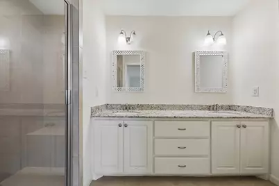 4310 Tonawanda Drive, Houston, TX 77035 - Photo 13