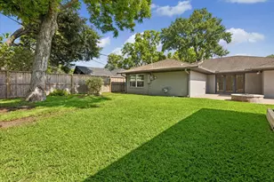4310 Tonawanda Dr, Houston, TX 77035 - Photo 27