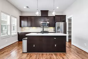 925 W 23rd St, Houston, TX 77008 - Photo 15